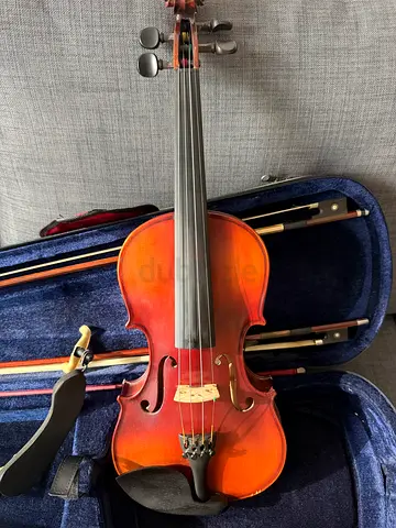 Presto Luthier HDV21 Used 4/4 Full Size Violin with Case and Two Bows. Excellent sound.