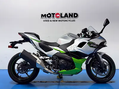 Kawasaki Ninja7 Hybrid 2025 in Dubai