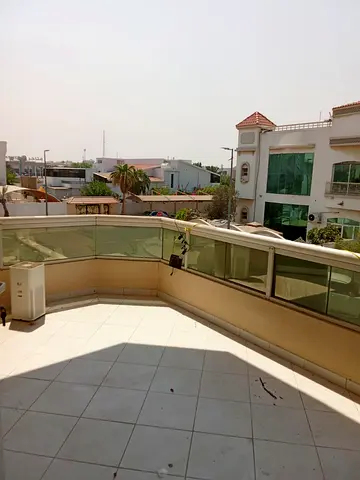 An upscale villa for annual rent in Al-Rifaa, featuring 4 bedrooms and 4 bathrooms (including two master bedrooms), a majlis, a maid's room, a laundry