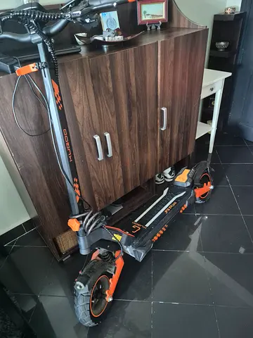 Electric scooter