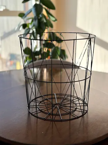 Black Metal Wire Storage Basket - Medium