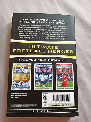 Ultimate Football Heroes – Yearbook/Collectible (Football's Greatest Moments)