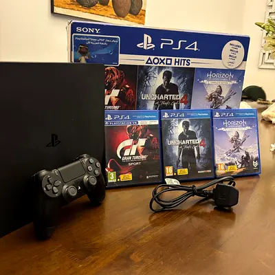 PS4 Slim 500GB | FW 13.02 | 1 Controller | 4 Games | Original Box