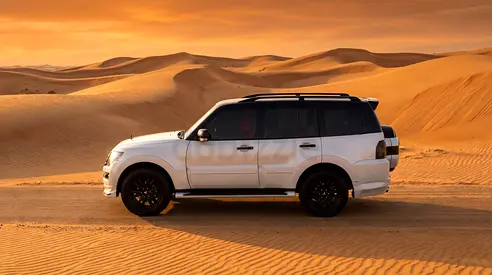 2020 Mitsubishi Pajero Signature 3.8 V6 | 43,000 km | GCC