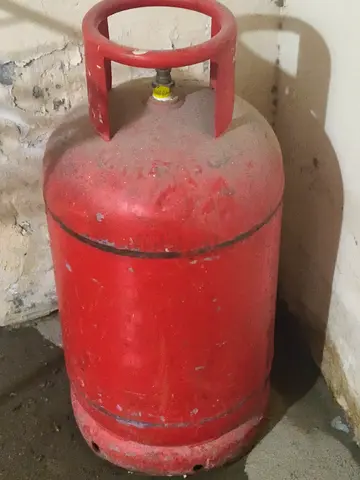 Used Red LPG Gas Cylinder (Domestic) - Single Cylinder