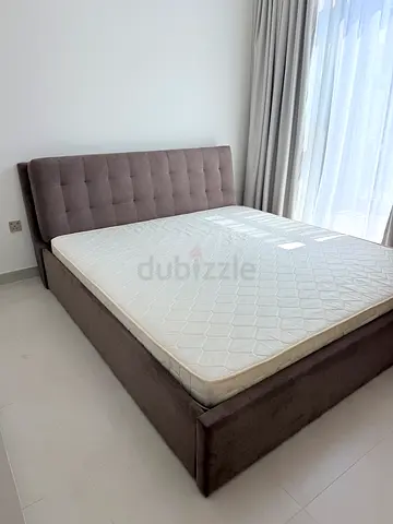 King size bed with mattress