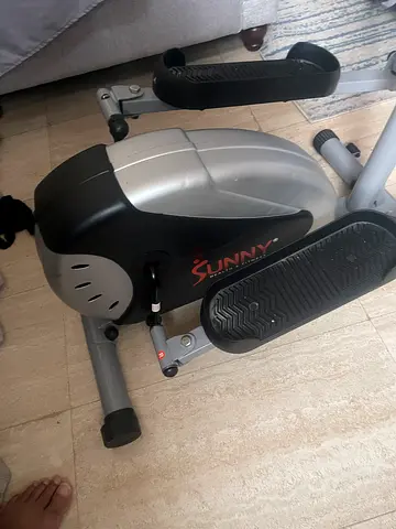 Sunny Health & Fitness Compact Twist Stepper - Good Condition