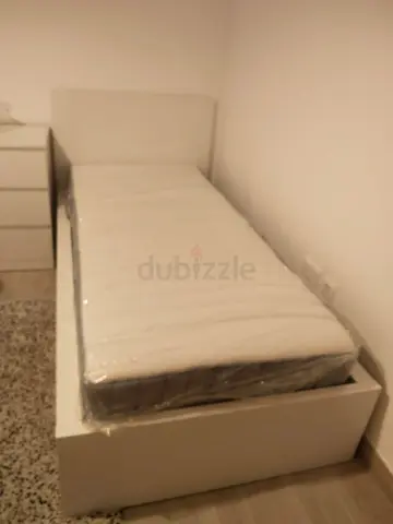 IKEA Malam single bed frame with 2 storage drawers underneath and with Ikea mattress 90×200cm