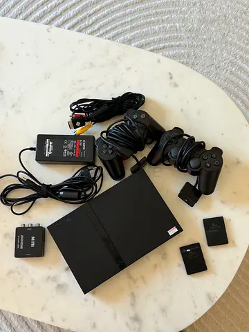 Sony PlayStation 2 Slim SCPH-75001 + Games & Accessories