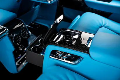2025 ROLLS-ROYCE CULLINAN — миниатюра 17