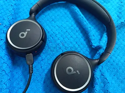 Soundcore on ear headphones like new price negotiable
