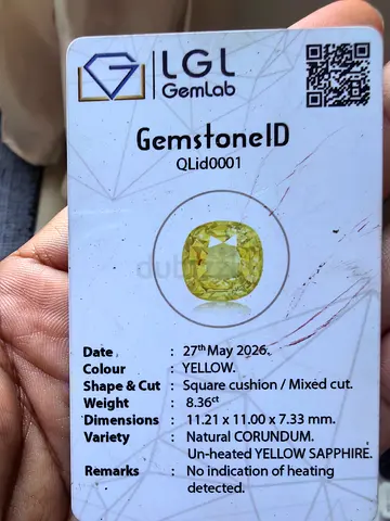 Natural Unheated 8ct + yellow sapphire