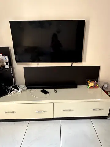 Tv unit