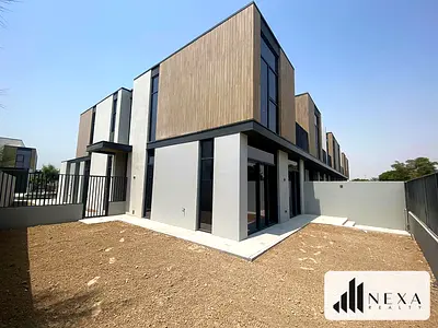 Stunning 4BHK Townhouse | Single Row | Close to Pool/Amenities