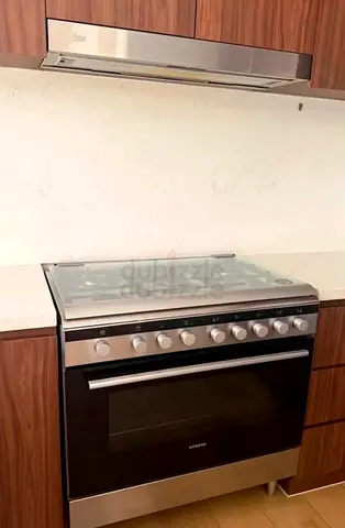 Siemens 5 burner full gas cooker 90 cm same like a new condition