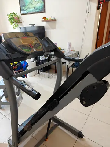 Used treadmill / running machine in good working condition