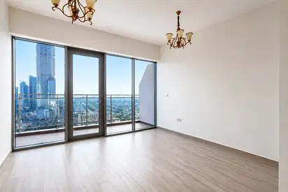 SPECIAL OFFER - READY TO MOVE - FOR SINGLE/COUPLE!