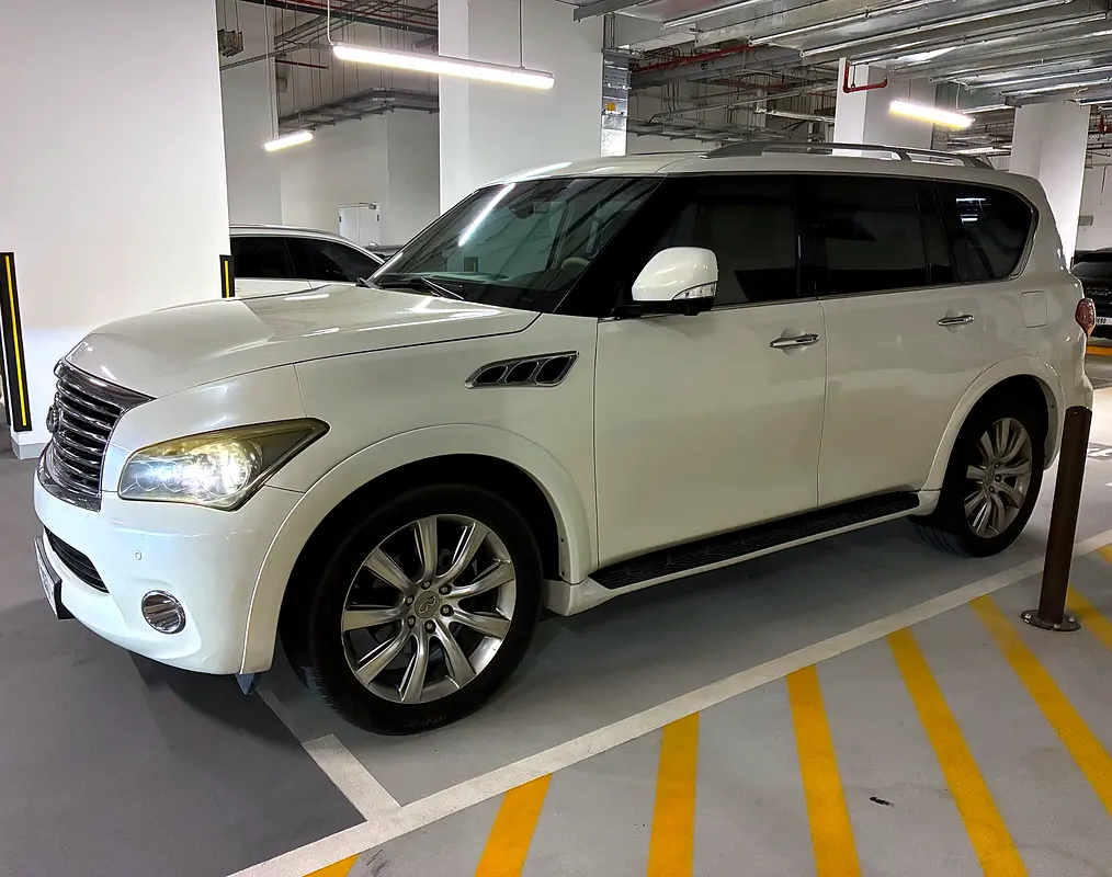 2011 Infiniti QX56 Luxury