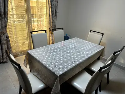 Dinning table 6 seater for Sale