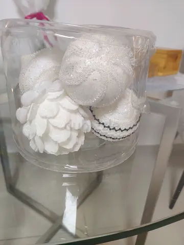 Set of white decorative foam ornaments (new, unused), can be used for new years