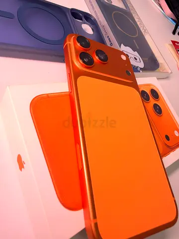 iPhone 17 Pro Max 256GB — Like New Apple Store Purchased
