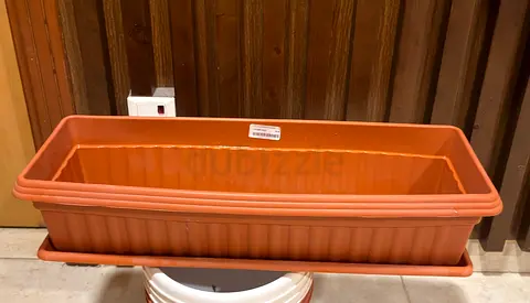 Long rectangular plastic planter box with saucer - terracotta color cosmoplast