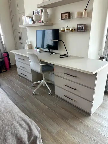 2 IKEA malam home office desk