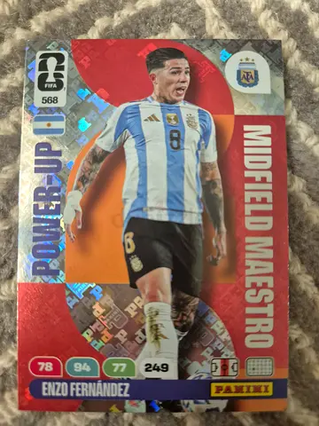 Enzo Fernàndez panini football card
