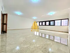 Spacious 3BHK With Maid Room Balcony & 4 Bathrooms
