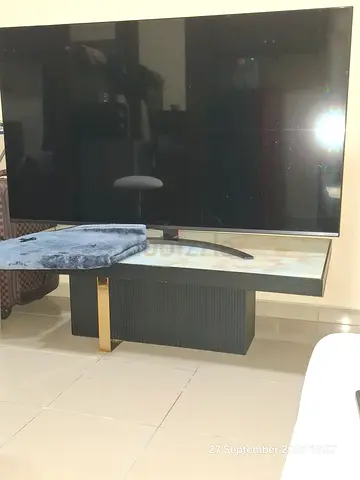 LG 65 inch LED TV Nano Cell with Table