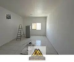 Large studio in Al Rashidiya 3, central AC, wardrobes, owner maintenance, AED 18,007 yearly.