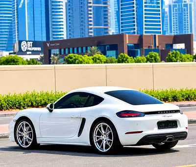 صورة 4 لـ 2017 Porsche CAYMAN