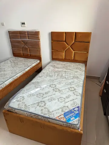 Hi available single bed with matters brand new
