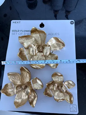 Set of 3 Gold Decorative Wall Flowers - Metal Floral Wall Art