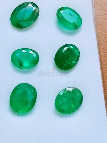Natural emerald gemstone حجر زمرد اصلی