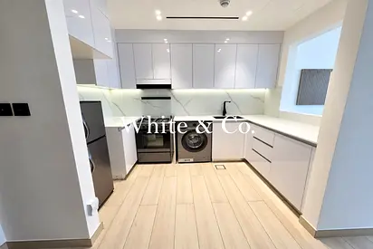 Semi Furnished | Vacant on Transfer | 1 Bed