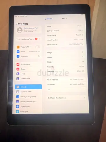 Apple iPad air 2 (64GB) - with magnetic keyboard