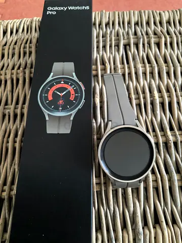 Samsung Galaxy Watch 5 Pro, 290 AED