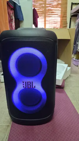 JBL Partybox 520 Bluetooth Party Speaker with LED Lights - Exellent Condition with jbl microphone