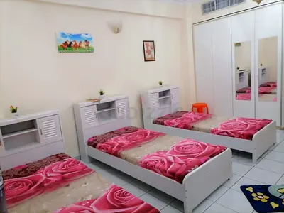 ابوهيل ( سكن بنات ) نظيف جدا وراقي بجانب مترو القيادة