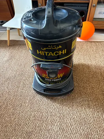 Hitachi 20L Wet/Dry Vacuum Cleaner - Good Working Condition