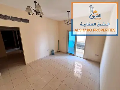 شقة واسعة غرفتين وصالة للإيجار السنوي في الروضة 1، عجمان | خلف مركز شرطة الحميدية، صالة منفصلة وبلكونة