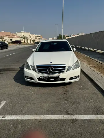Mercedes-Benz  E 300