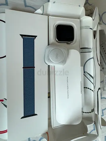 Apple Watch Series 9 GPS 45mm Silver Aluminium Case With Winter Blue Sport Loop