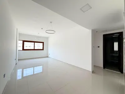 Brand new building // Luxurious 1bhk jsut 30k in Bu Danic mega Mal