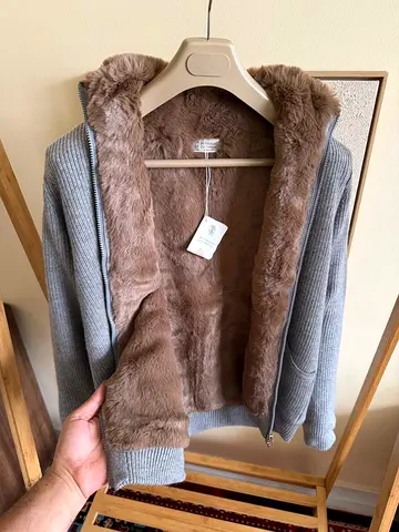 Loro Piana grey jacket with brown faux fur (SUPER MASTER QUALITY)