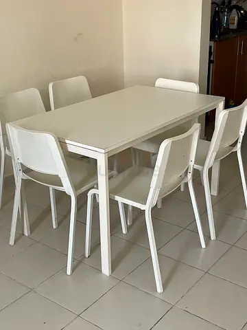 Dining table with 6 chairs
