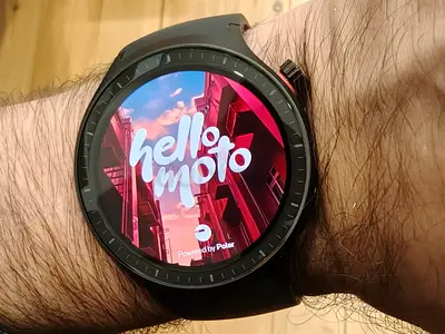 Moto Smart Watch & Fitness Wearable, Tracking by POLAR, 1.4" OLED display, 47mm aluminum frame,