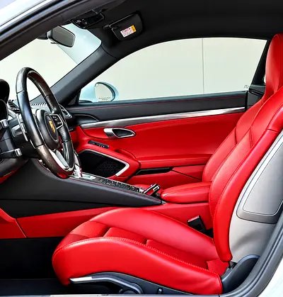 صورة 9 لـ 2017 Porsche CAYMAN