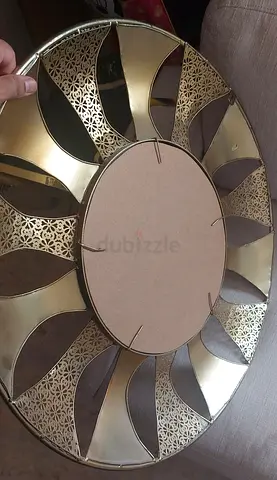 Wall mirror